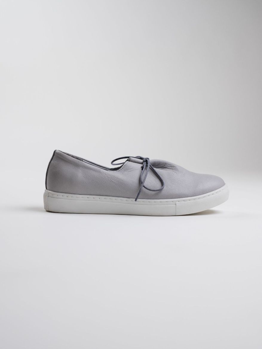 pure cloud-grey
